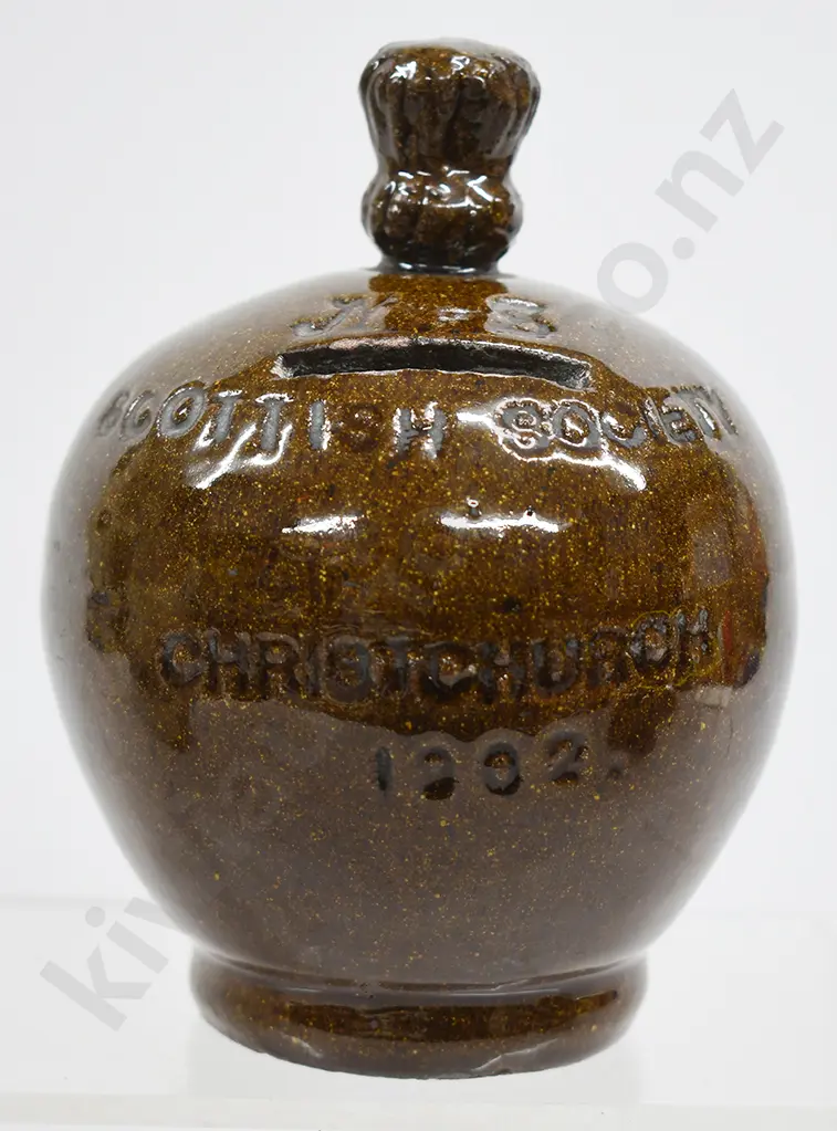 COLONIAL POTTERY MONEY BOX Image 1++