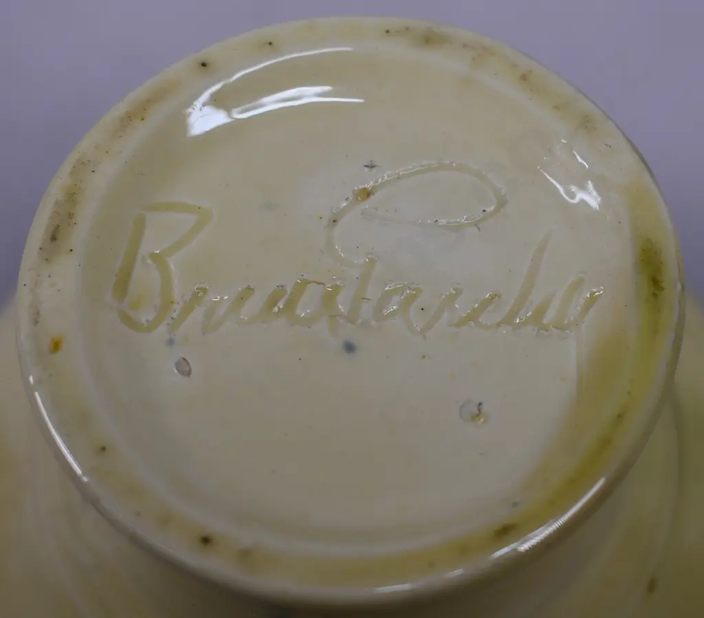 BRIAR GARDNER POTTERY Image 1++