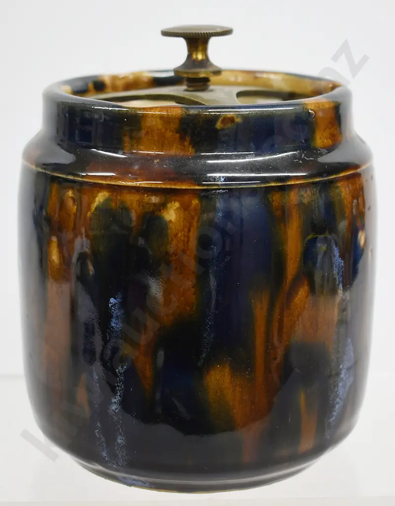 MAJOLICA  POTTERY TOBACCO JAR Image 1++