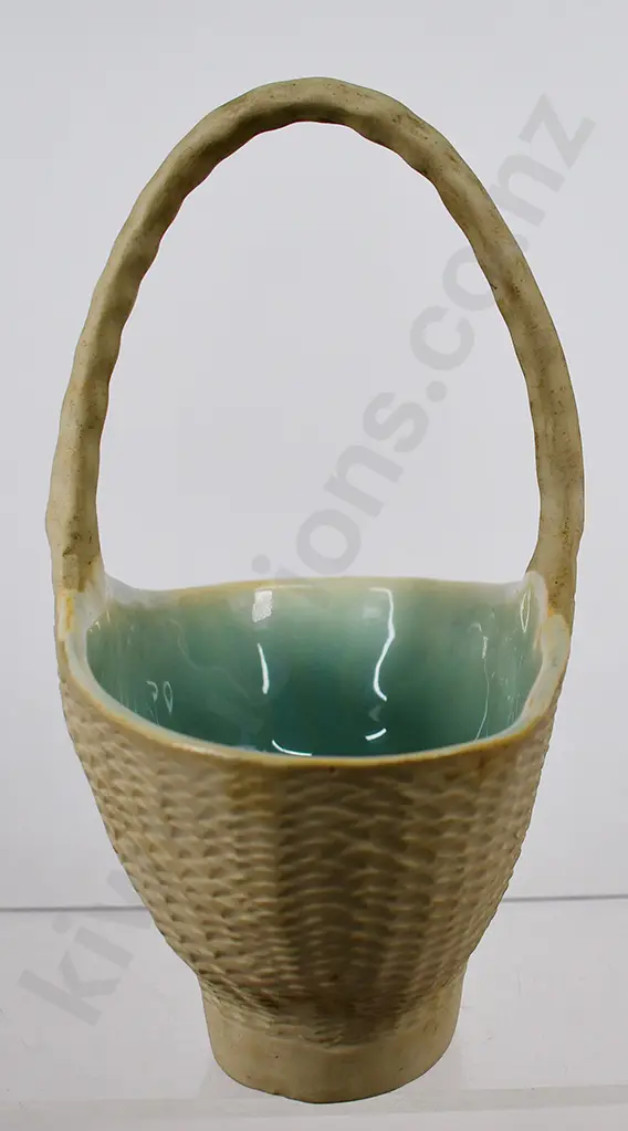 MOLLE' POTTERY BASKET Image 1++