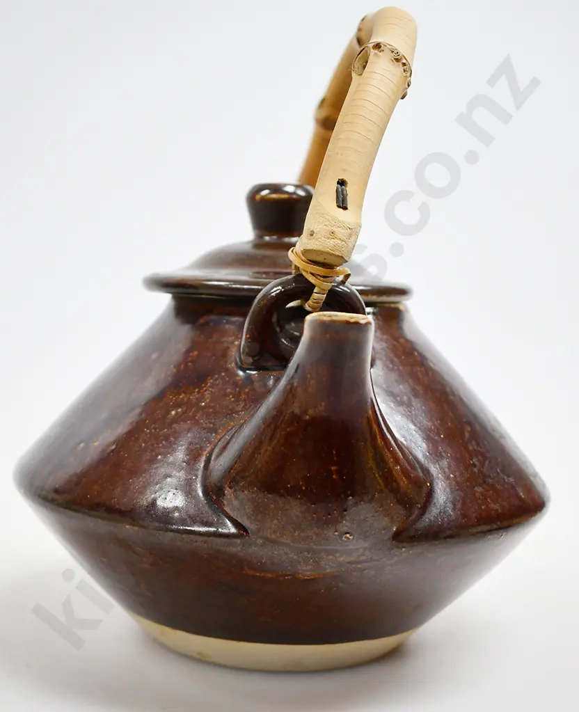 MULTICOLOURED HEXAGONAL SHAPED COLONIAL POTTERY TEAPOT Image 1++