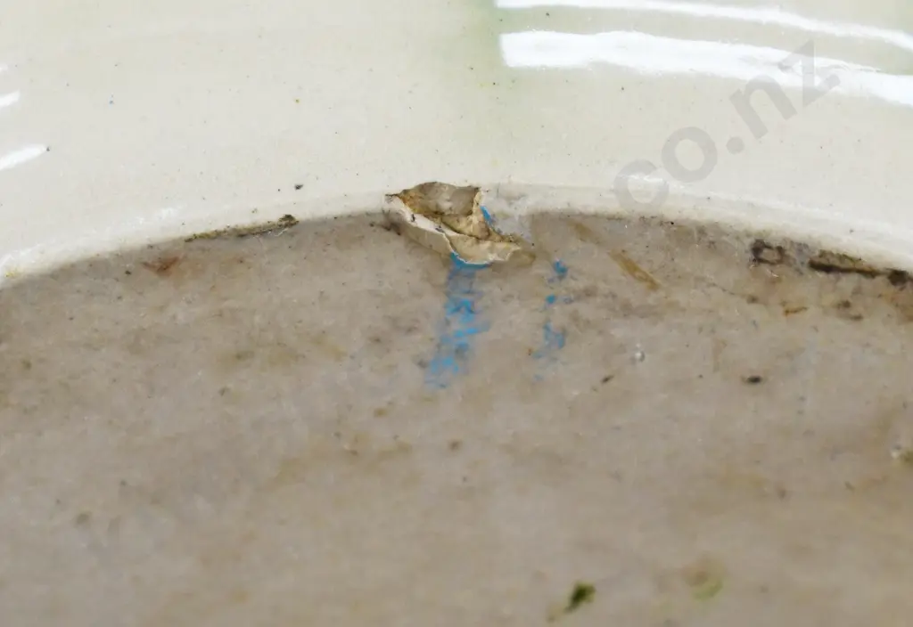 TIMARU POTTERIES MOTTLED GREEN STORAGE JAR Image 1++