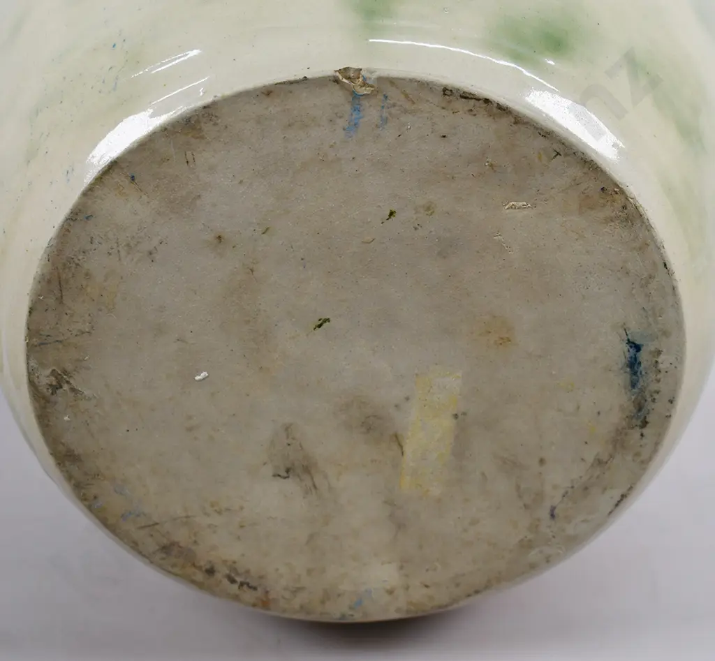 TIMARU POTTERIES MOTTLED GREEN STORAGE JAR Image 1++
