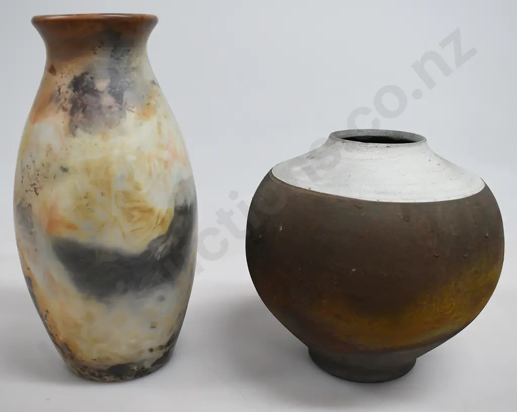 NZ STUDIO POTTERY VASES Image 1++