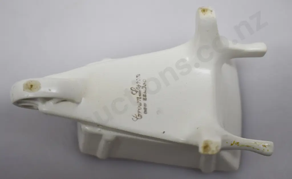 CROWN LYNN WHEELBARROW VASE Image 1++