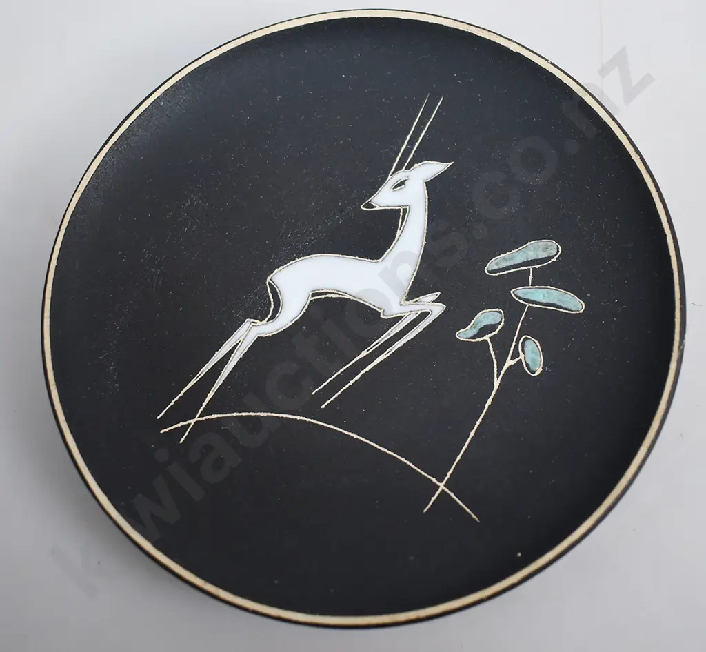 WEST GERMAN POTTERY DECORATIVE WALL PLATES Image 1++