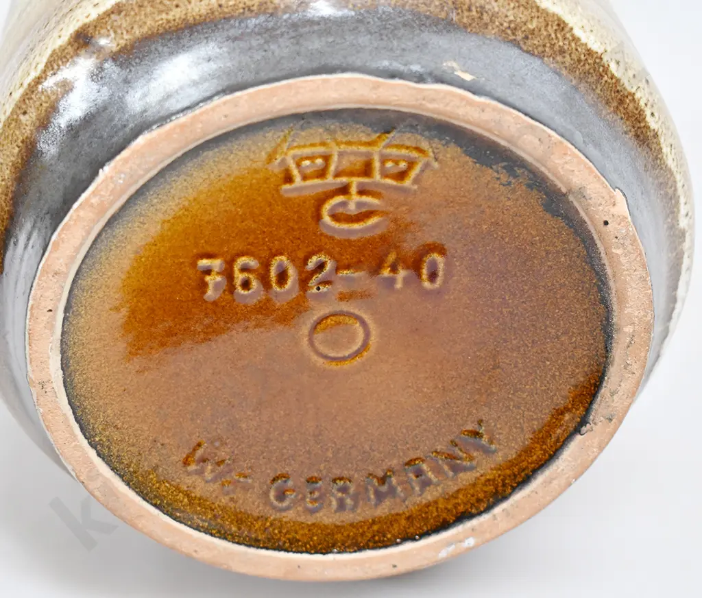 WEST GERMAN POTTERY VASE Image 1++