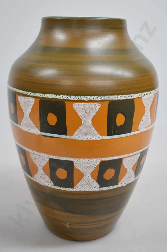 WEST GERMAN POTTERY VASE Image 1++