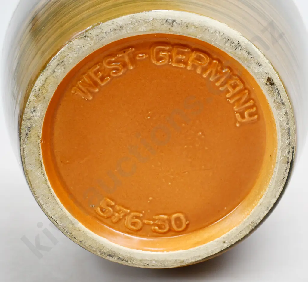 WEST GERMAN POTTERY VASE Image 1++
