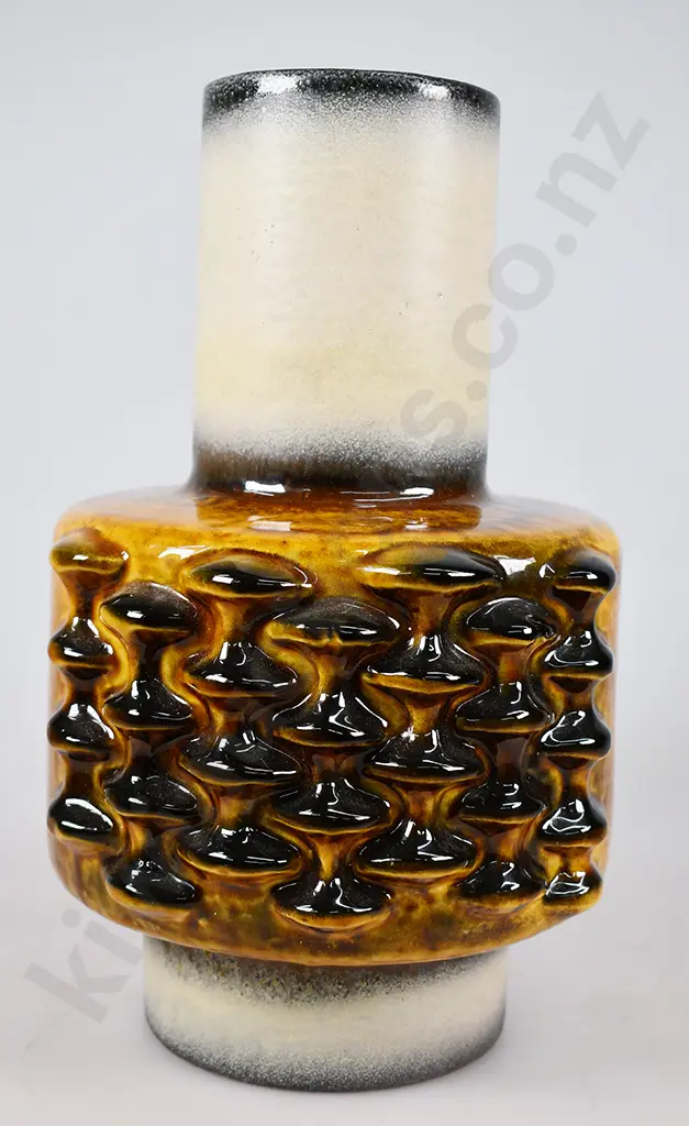 WEST GERMAN POTTERY VASE Image 1++