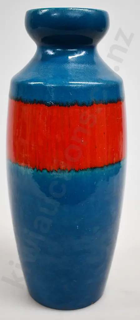 WEST GERMAN POTTERY VASE Image 1++