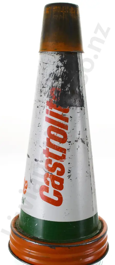 PINT CASTROL OIL BOTTLE Image 1++