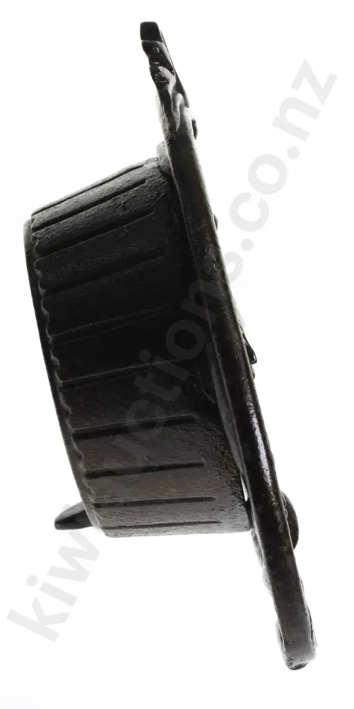 GEORGE V 1910 CAST METAL COIN BANK Image 1++