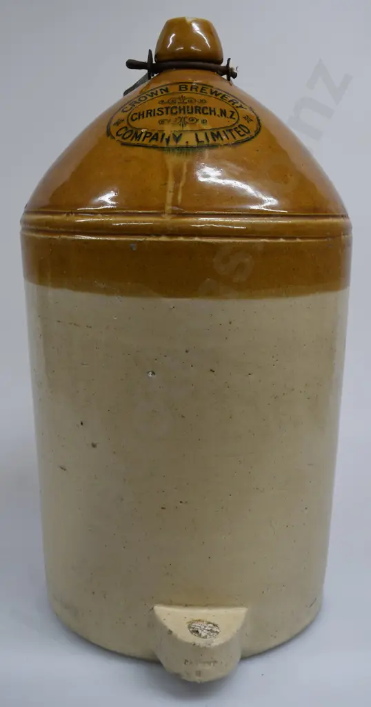 CROWN BREWERY JAR Image 1++
