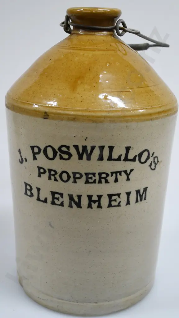 POSWILLO BLENHEIM STONE JAR Image 1++