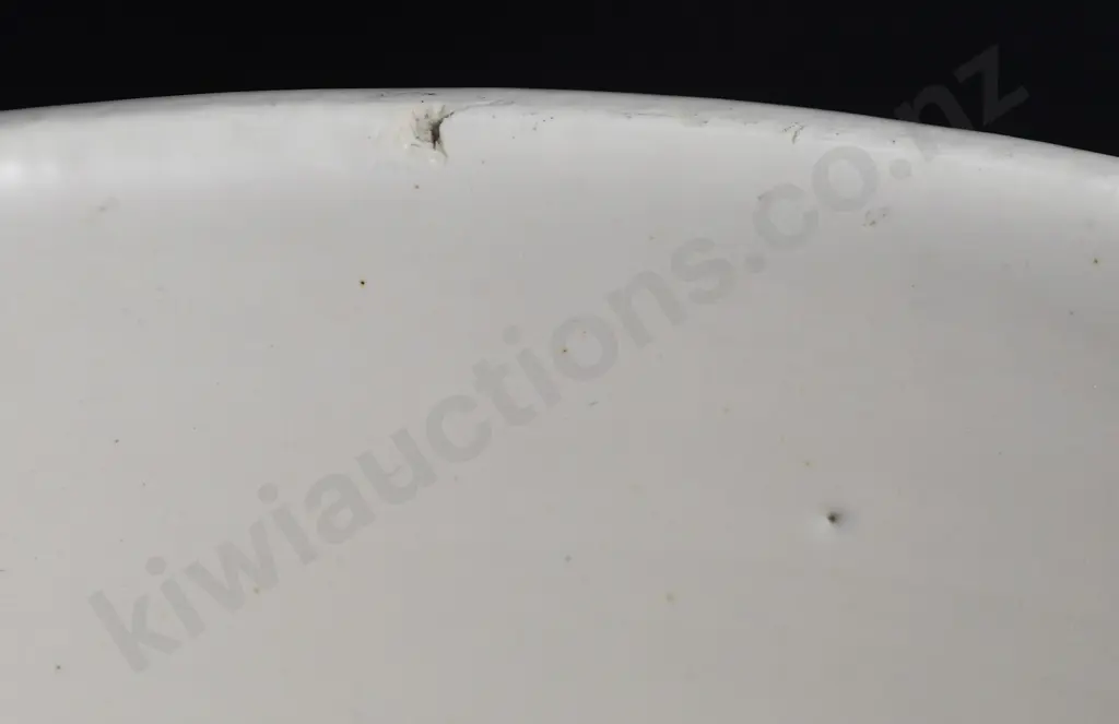 CROWN LYNN HAND POTTED VASE Image 1++