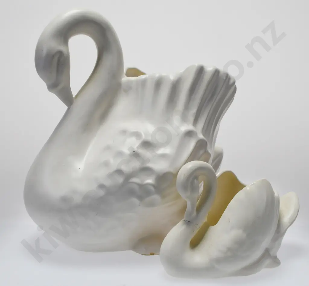 CROWN LYNN SWANS Image 1++