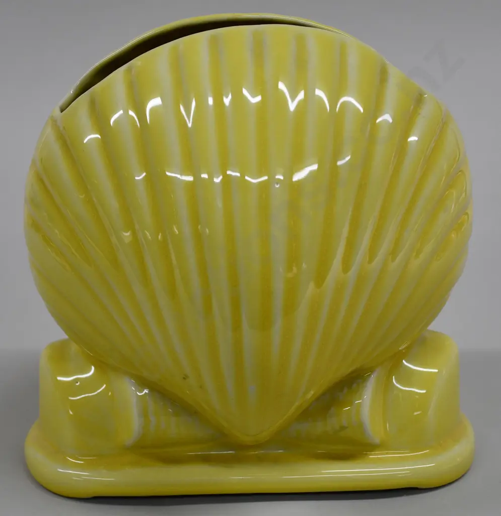 TEMUKA WARE SHELL VASE Image 1++