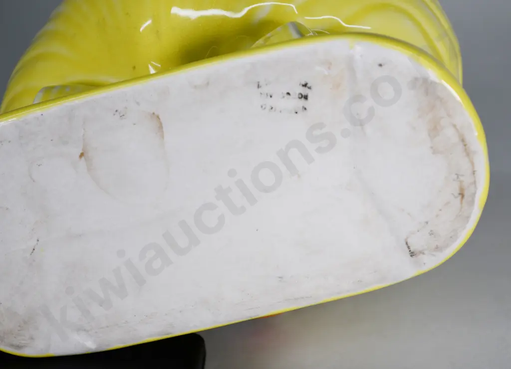 TEMUKA WARE SHELL VASE Image 1++