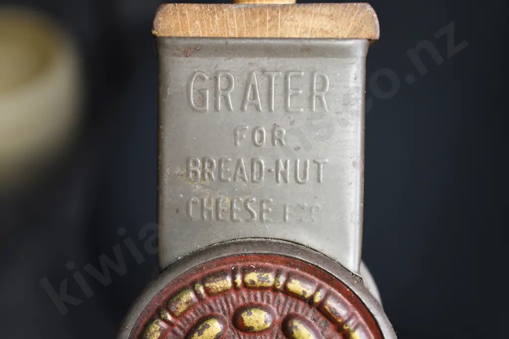 VINTAGE KITCHENALIA Image 1++