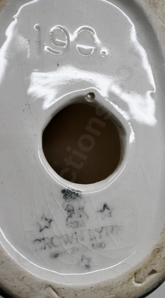 CROWN LYNN FOAL Image 1++