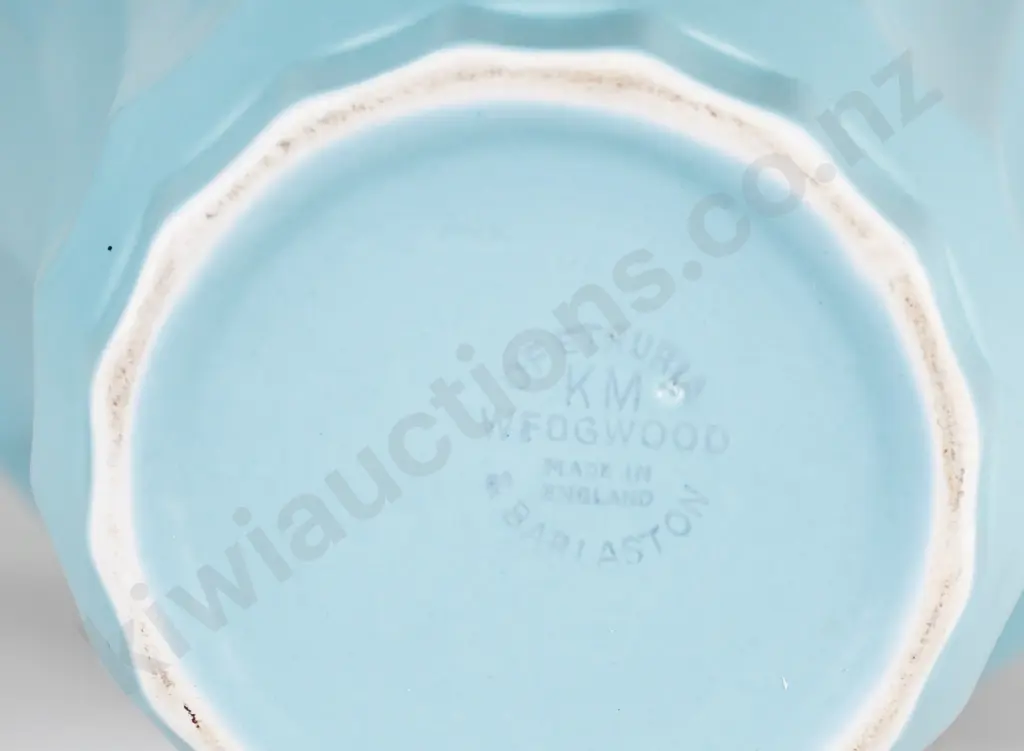 KEITH MURRAY WEDGEWOOD VASE Image 1++