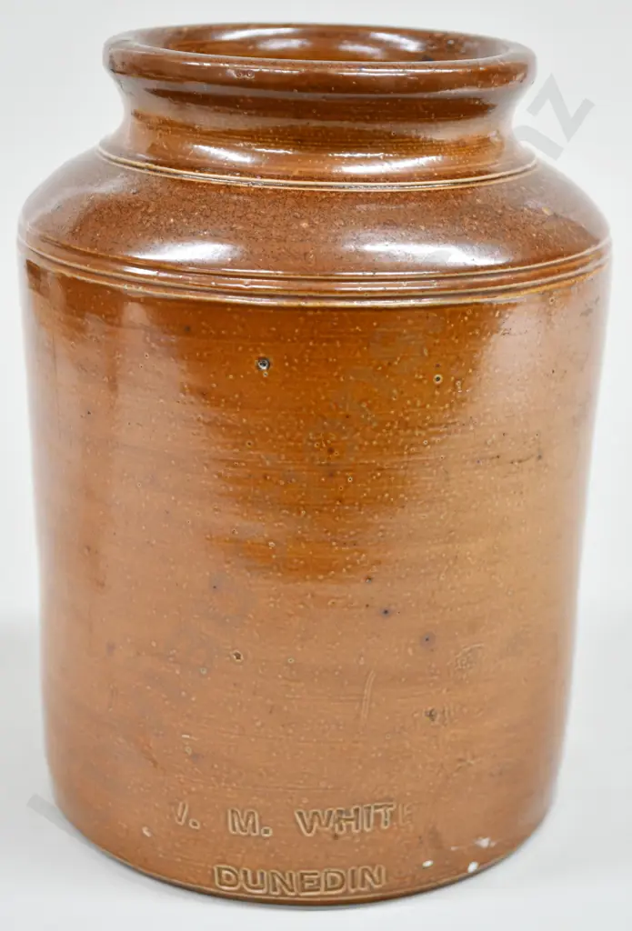 WHITE STORAGE JAR Image 1++