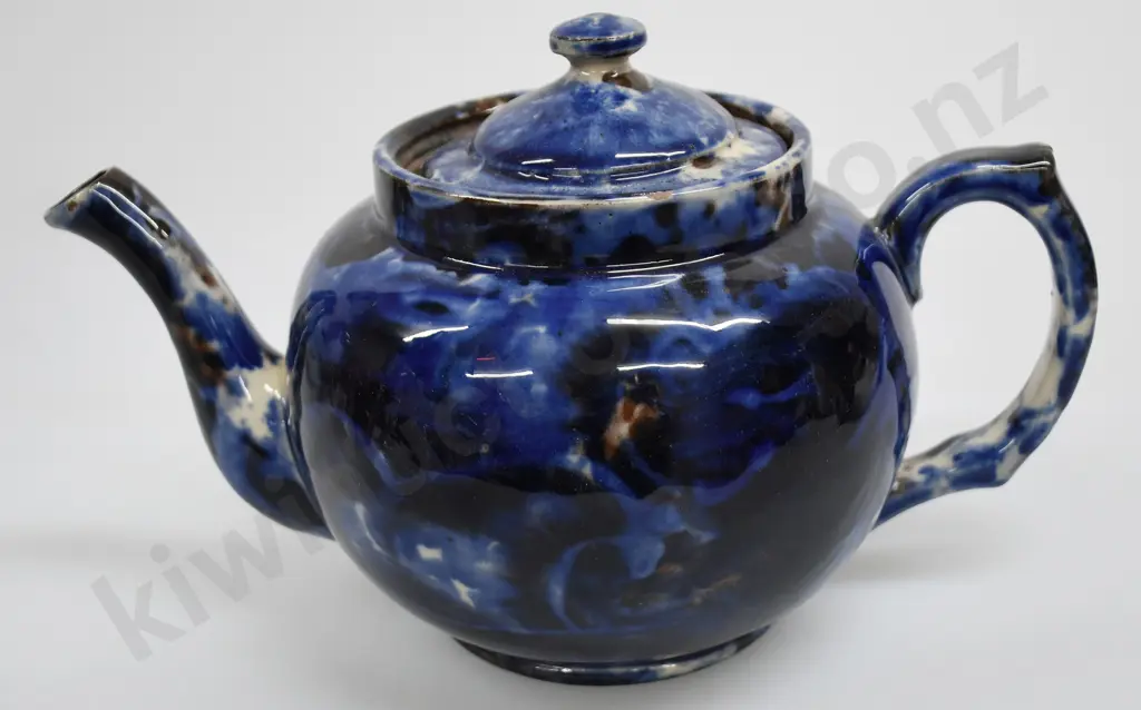 AMALGAMATED POTTERIES TEAPOT Image 1++