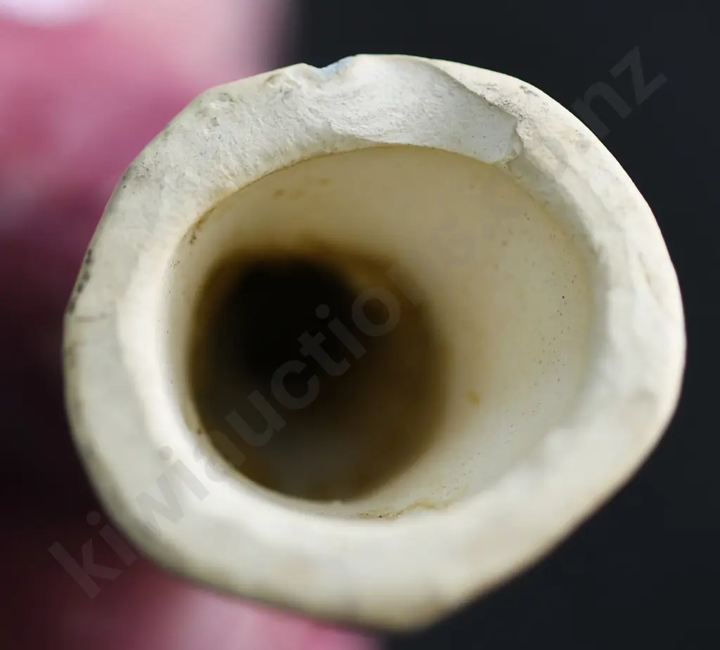 CROWN LYNN ELEPHANT Image 1++