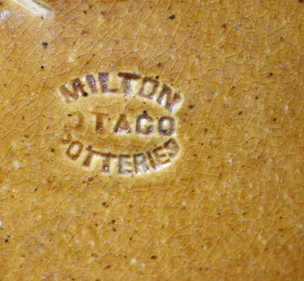 BUCHANAN & DOWDALL STONE JAR Image 1++