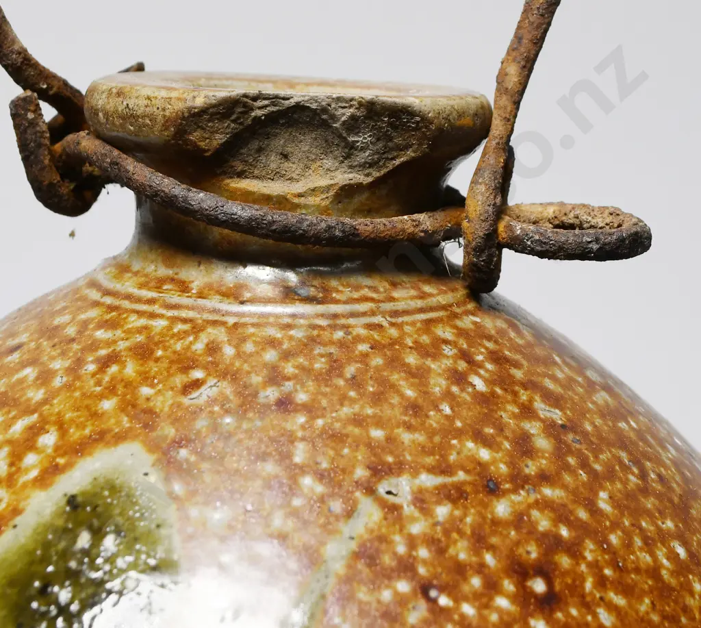 WHITE STORES JAR Image 1++