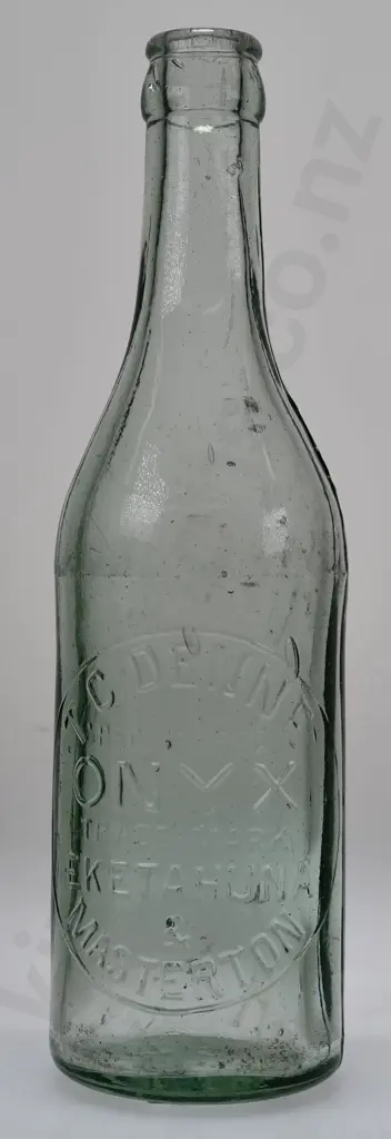 DENNE EKETAHUNA & MASTERTON CROWN TOP Image 1++