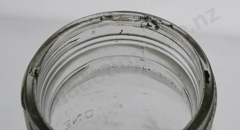 BIG TREE OIL BOTTLE Image 1++