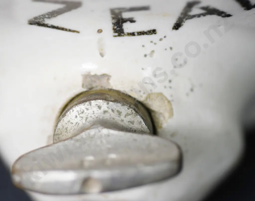 BARDEN STONE JAR Image 1++