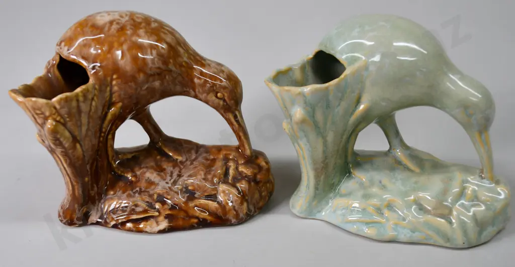 CROWN LYNN KIWI Image 1++