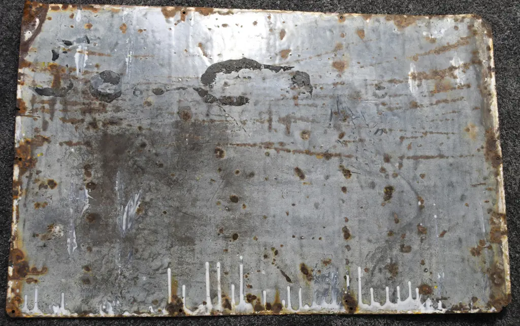 SCOULLAR & CHISHOLM ENAMEL SIGN Image 1++