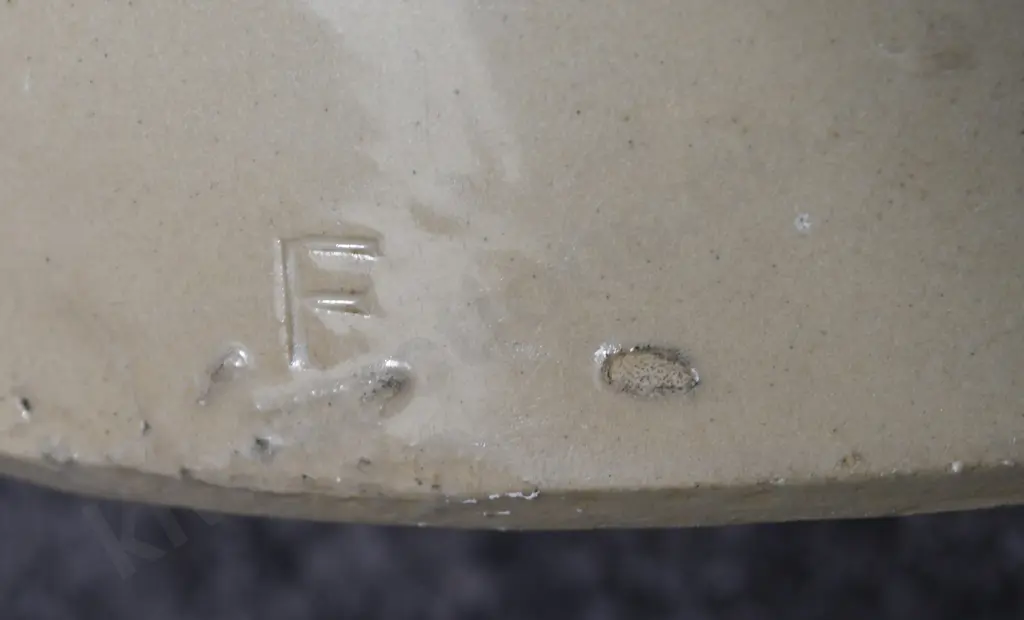 ZEALANDIA STONE JAR Image 1++