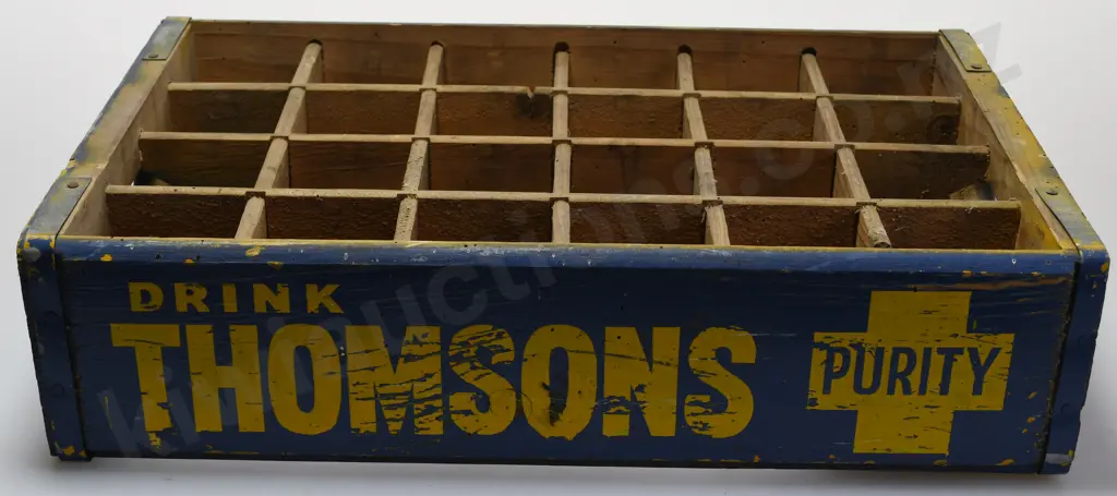 THOMSONS DUNEDIN BOTTLE CRATE Image 1++