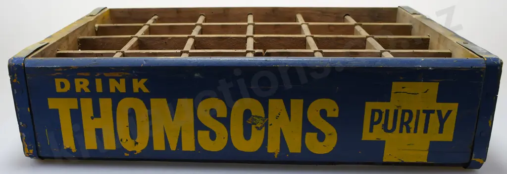 THOMSONS DUNEDIN BOTTLE CRATE Image 1++