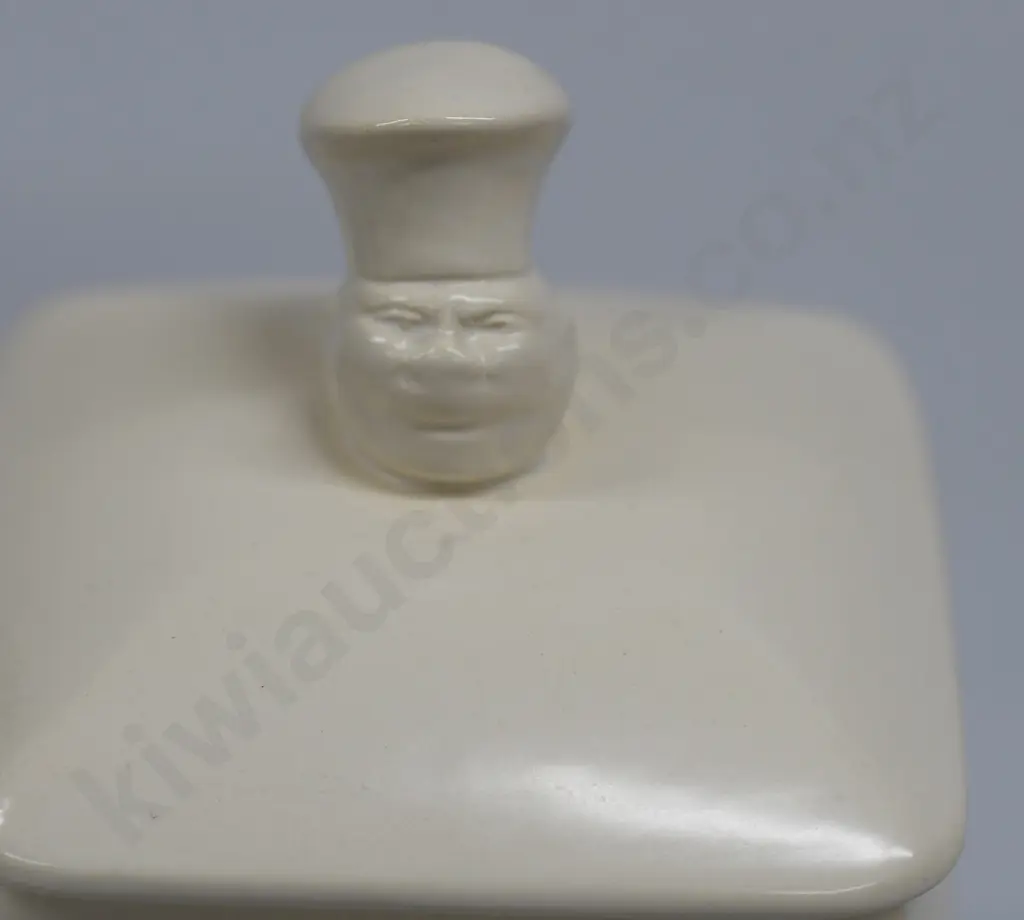 CROWN LYNN BAKER Image 1++