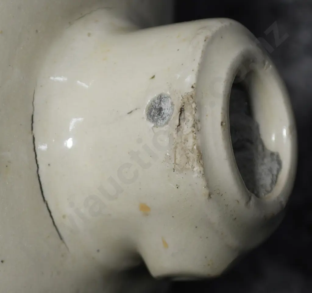 BENNETT DUNEDIN STONE JAR Image 1++