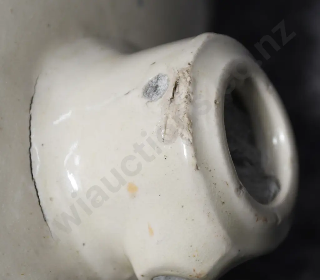 BENNETT DUNEDIN STONE JAR Image 1++