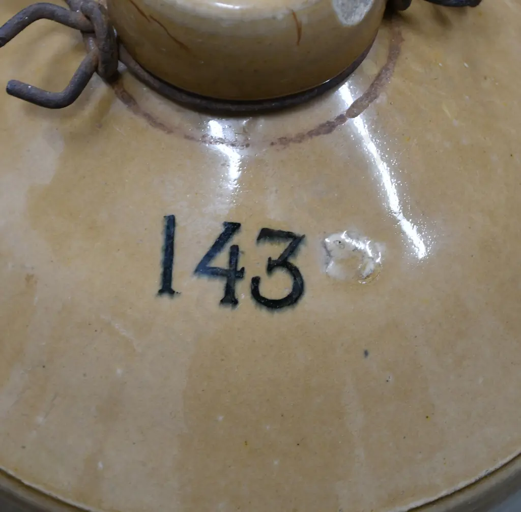 BENNETT DUNEDIN STONE JAR Image 1++