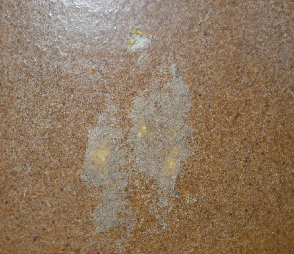 QUILTER MATURA STONE JAR Image 1++