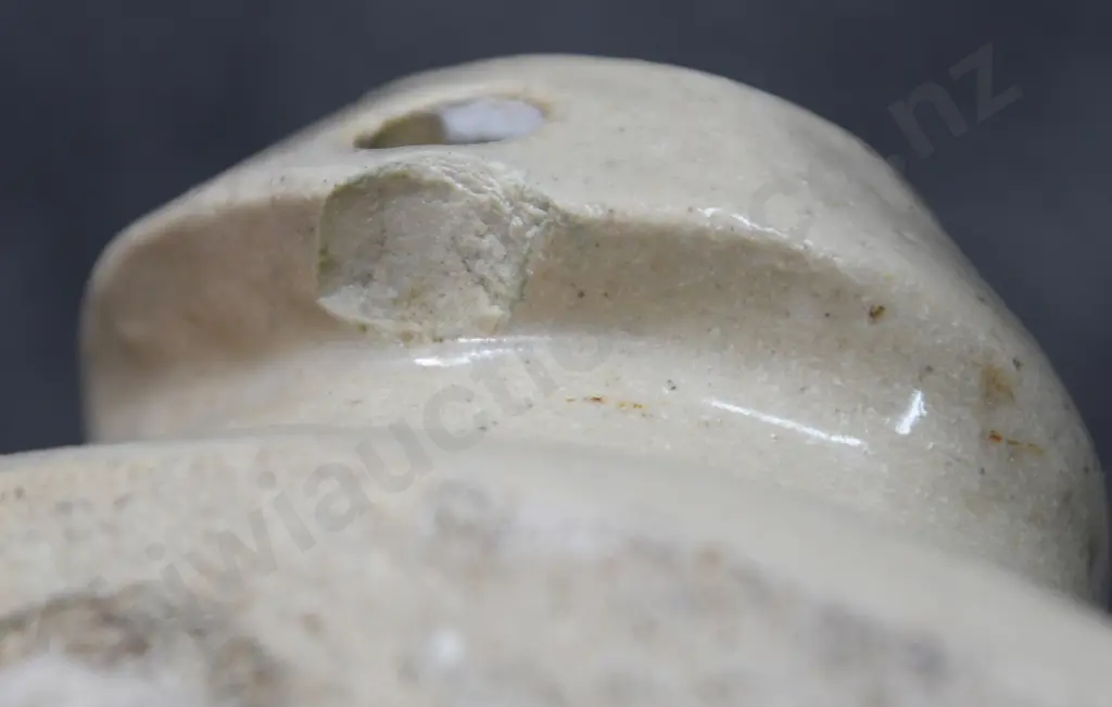 HANDLEY AUCKLAND STONE JAR Image 1++