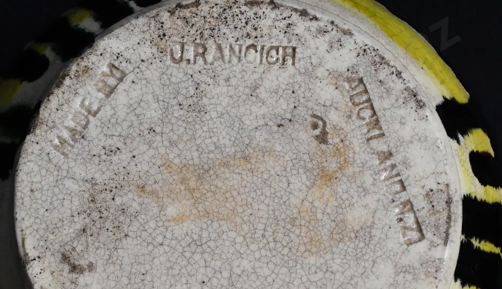 RANCICH AUCKLAND TRICKLE GLAZE VASE Image 1++