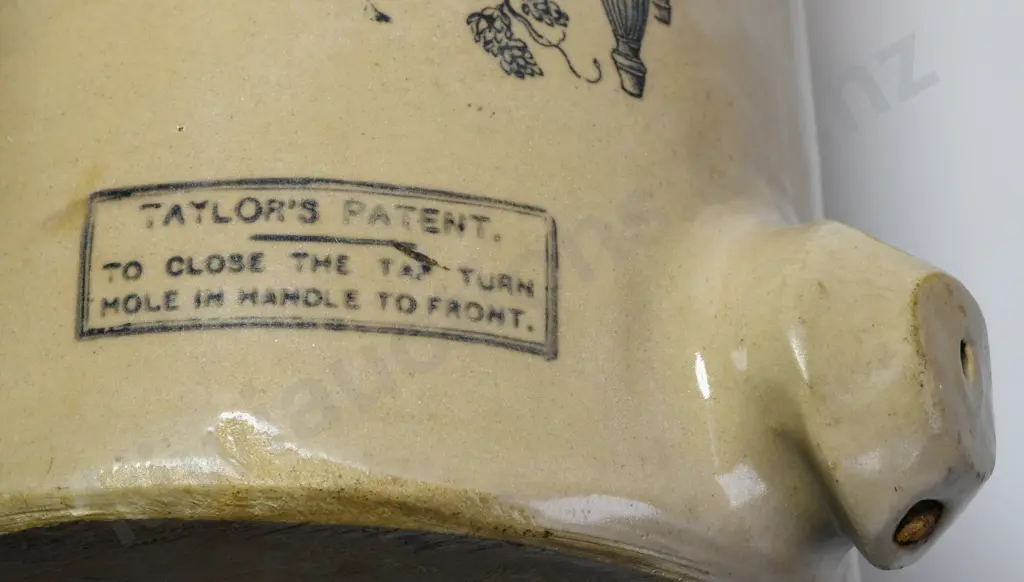 SCOTT AUCKLAND STONE JAR Image 1++