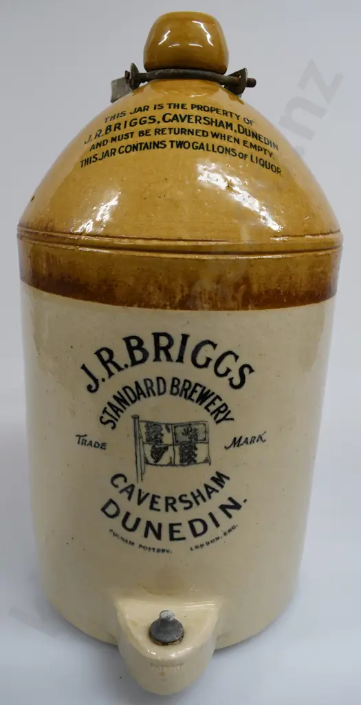 BRIGGS DUNEDIN STONE JAR Image 1++