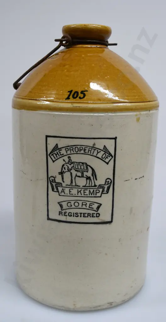 KEMP GORE STONE JAR Image 1++