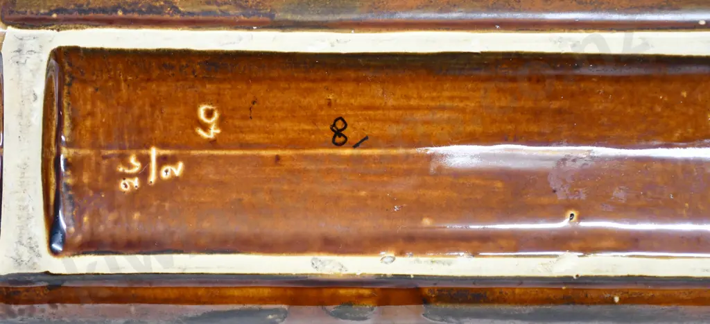 CROWN LYNN TRICKLE GLAZED LOG VASE Image 1++